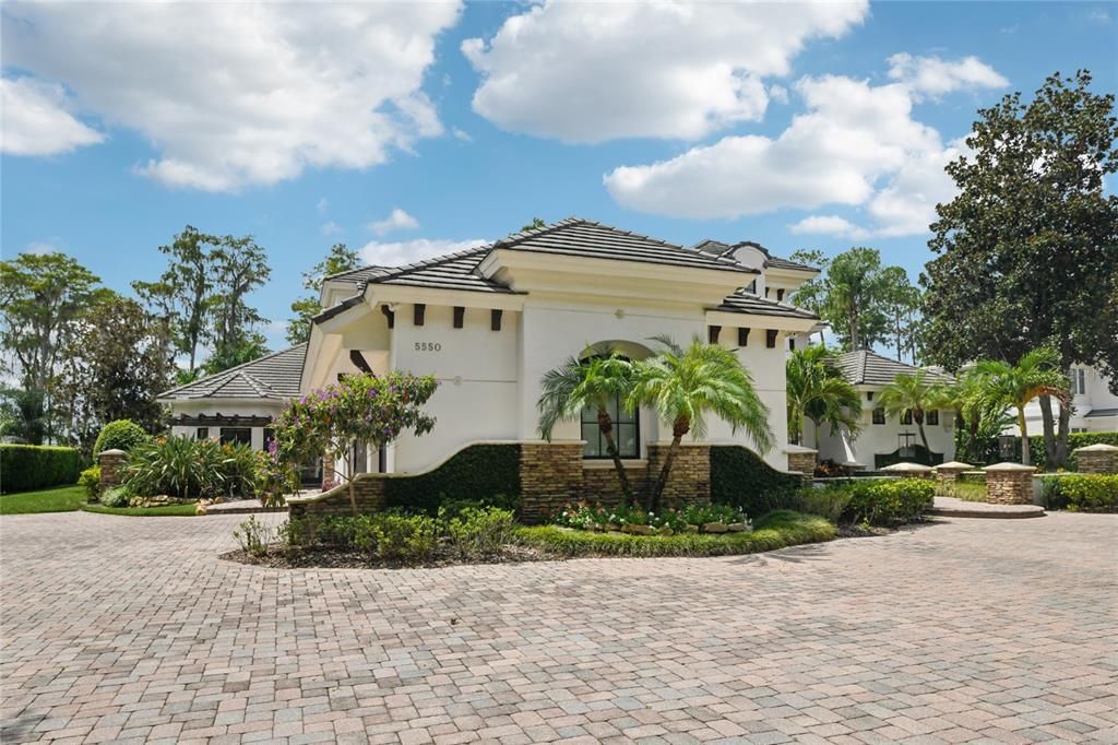 For Sale: $5,695,000 (5 beds, 5 baths, 6730 Square Feet)