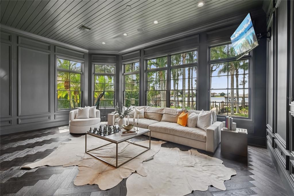 For Sale: $5,695,000 (5 beds, 5 baths, 6730 Square Feet)
