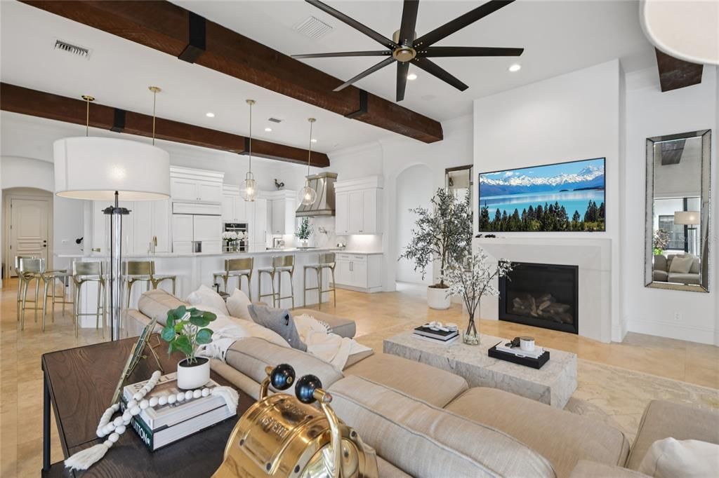 For Sale: $5,695,000 (5 beds, 5 baths, 6730 Square Feet)