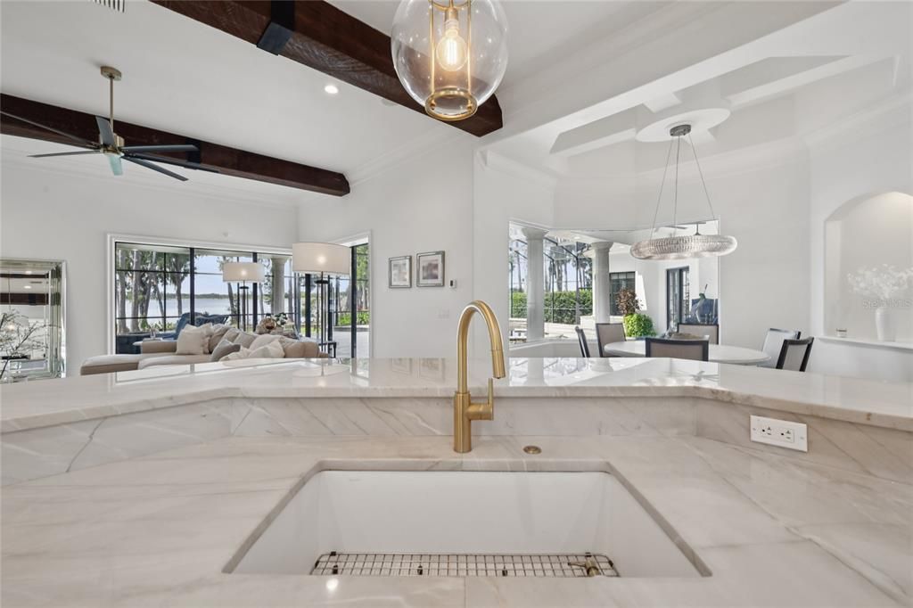 For Sale: $5,695,000 (5 beds, 5 baths, 6730 Square Feet)