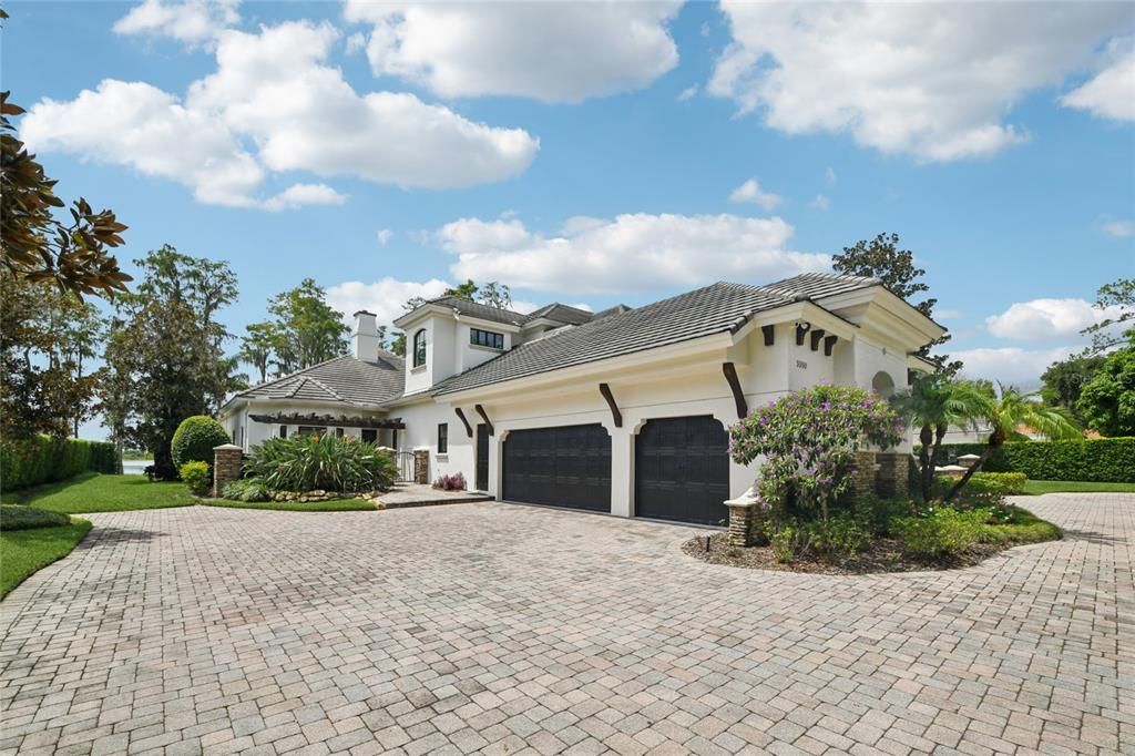 For Sale: $5,695,000 (5 beds, 5 baths, 6730 Square Feet)