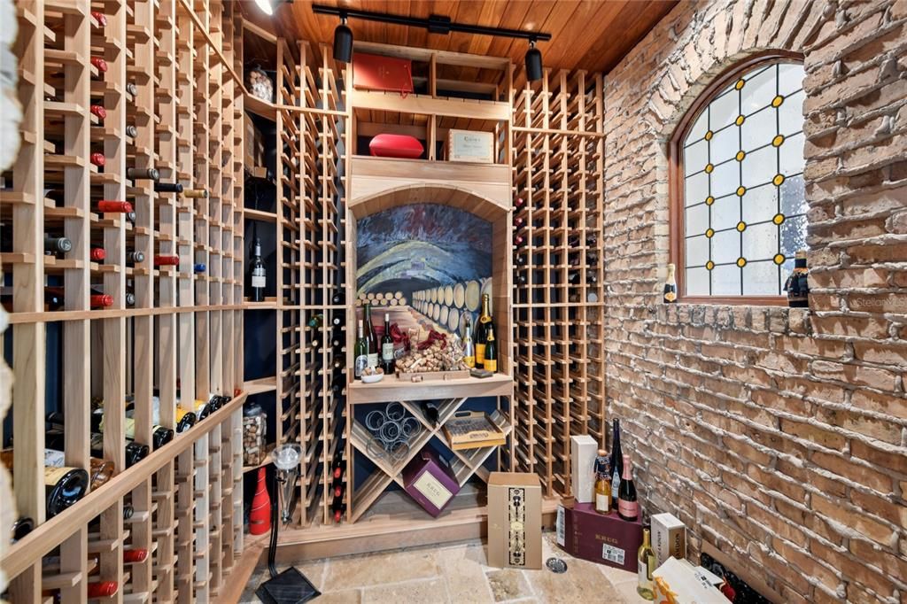 For Sale: $5,695,000 (5 beds, 5 baths, 6730 Square Feet)