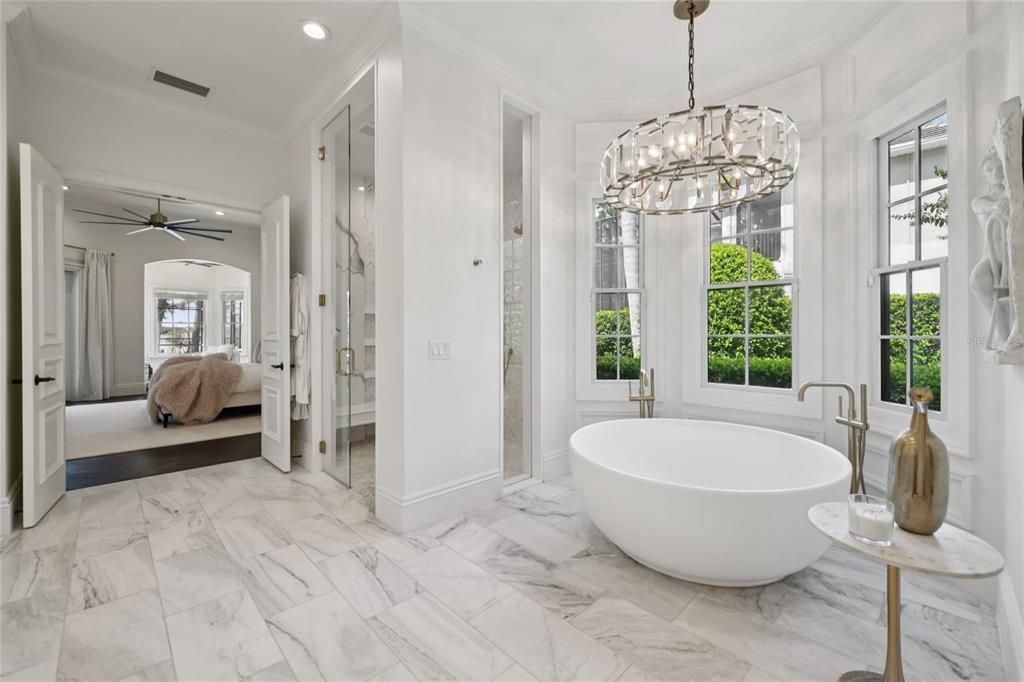 For Sale: $5,695,000 (5 beds, 5 baths, 6730 Square Feet)