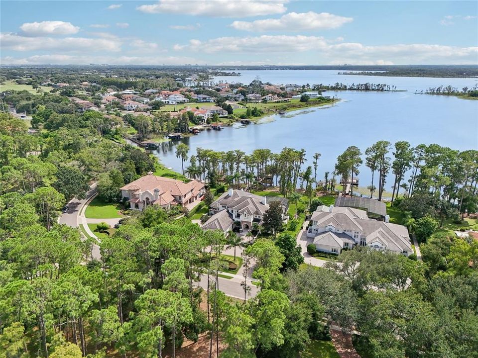 For Sale: $5,695,000 (5 beds, 5 baths, 6730 Square Feet)