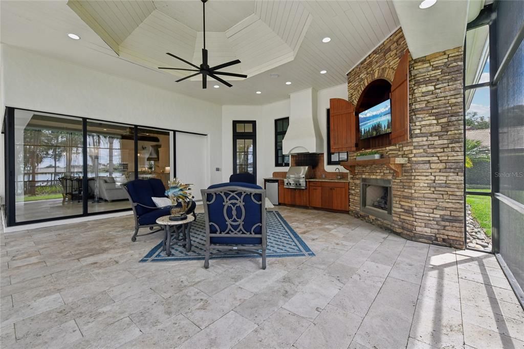 For Sale: $5,695,000 (5 beds, 5 baths, 6730 Square Feet)