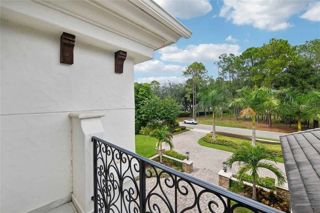 For Sale: $5,695,000 (5 beds, 5 baths, 6730 Square Feet)