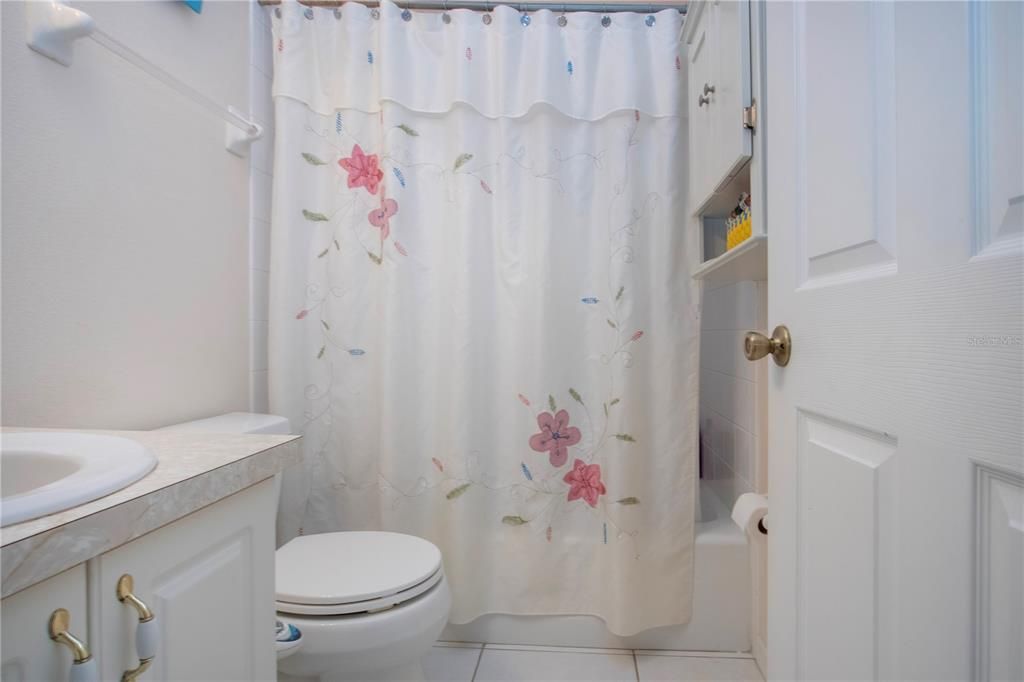 En Venta: $349,900 (0 camas, 0 baños, 1272 Pies cuadrados)