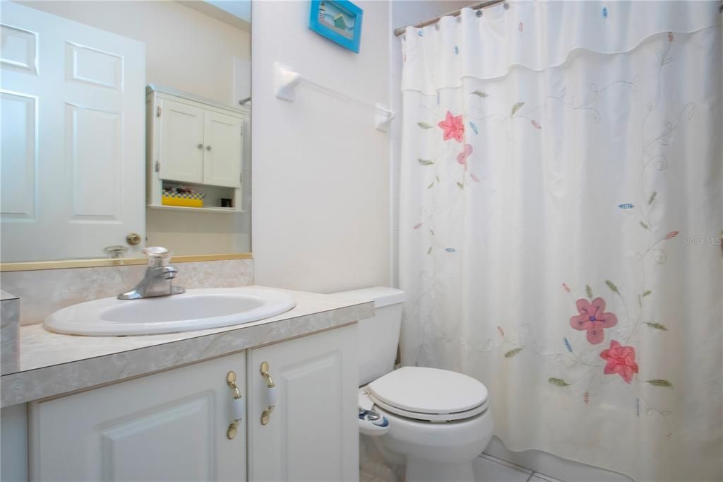 En Venta: $349,900 (0 camas, 0 baños, 1272 Pies cuadrados)