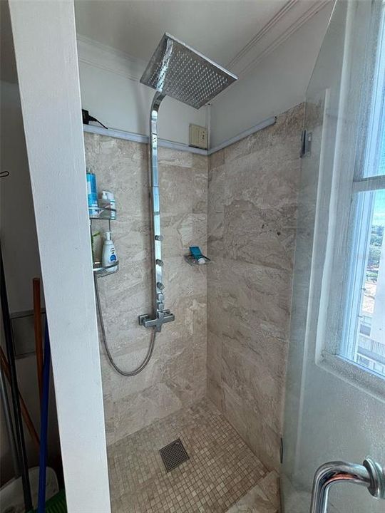 Под контрактом: $420,000 (2 спален, 1 ванн, 900 Квадратных фут)