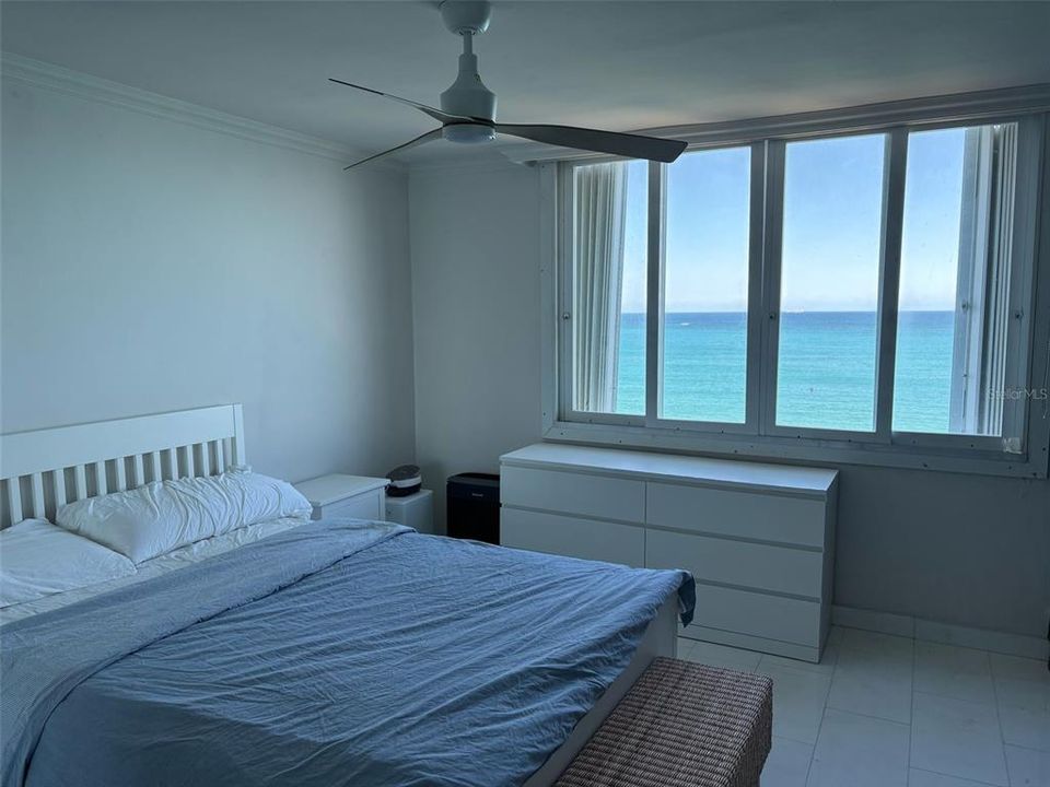 Под контрактом: $420,000 (2 спален, 1 ванн, 900 Квадратных фут)