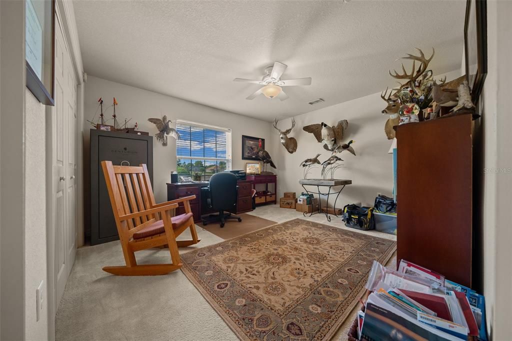 合同活跃: $419,900 (4 贝兹, 2 浴室, 2836 平方英尺)