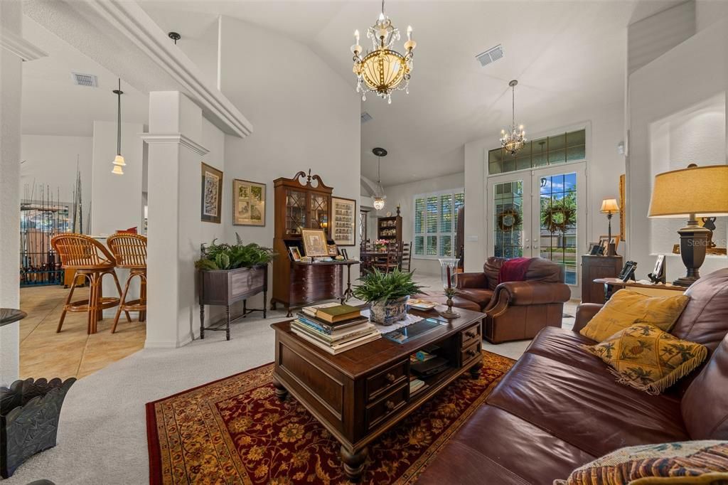 合同活跃: $419,900 (4 贝兹, 2 浴室, 2836 平方英尺)