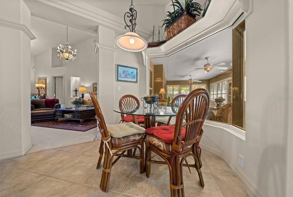 合同活跃: $419,900 (4 贝兹, 2 浴室, 2836 平方英尺)