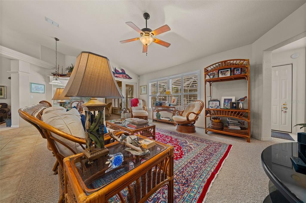 合同活跃: $419,900 (4 贝兹, 2 浴室, 2836 平方英尺)