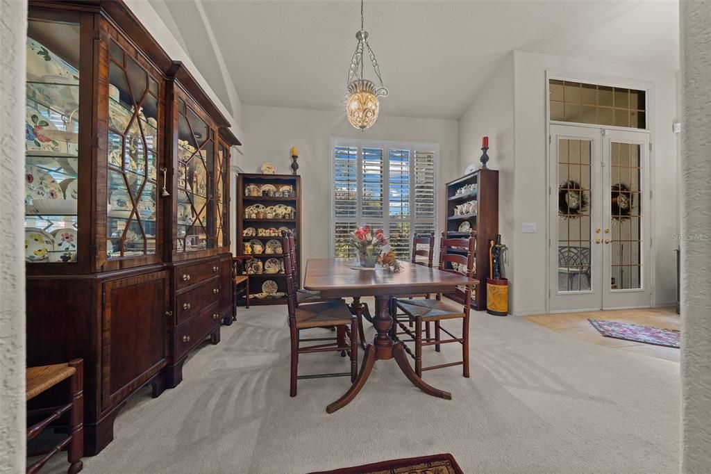 合同活跃: $419,900 (4 贝兹, 2 浴室, 2836 平方英尺)