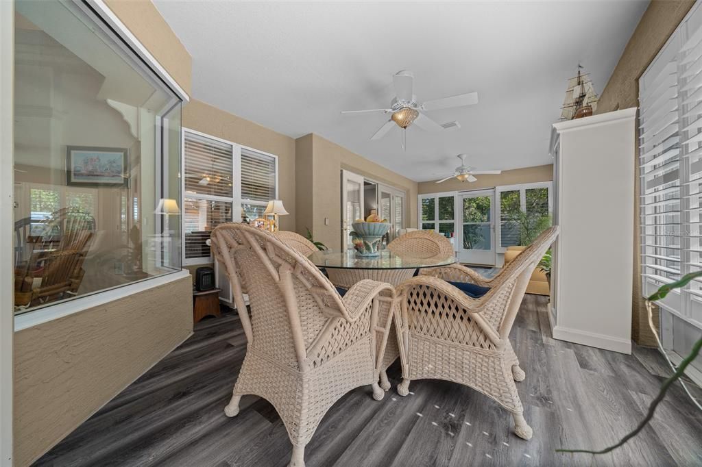 合同活跃: $419,900 (4 贝兹, 2 浴室, 2836 平方英尺)