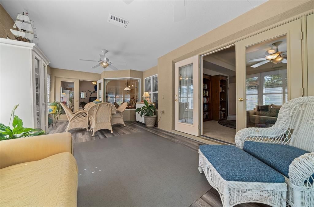 合同活跃: $419,900 (4 贝兹, 2 浴室, 2836 平方英尺)