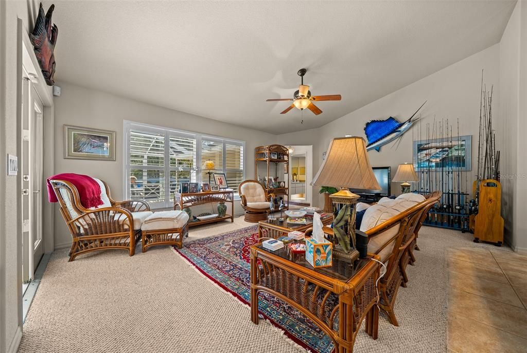 合同活跃: $419,900 (4 贝兹, 2 浴室, 2836 平方英尺)