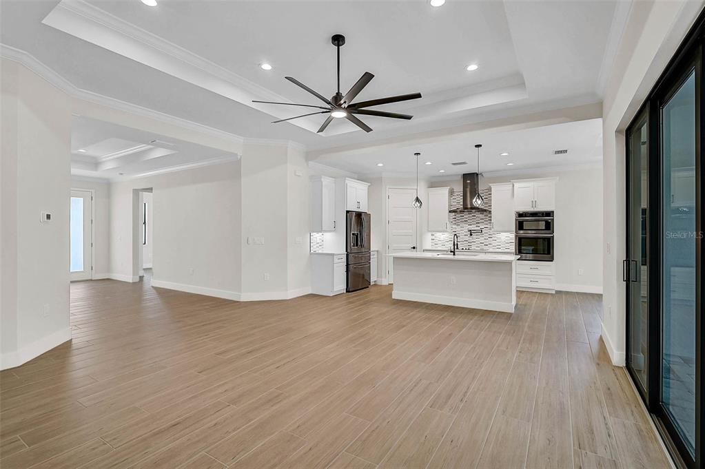 Active With Contract: $589,000 (3 beds, 2 baths, 2109 Square Feet)