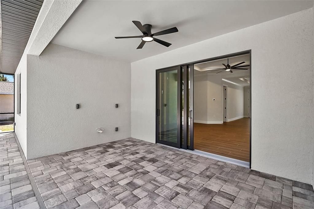 Active With Contract: $589,000 (3 beds, 2 baths, 2109 Square Feet)