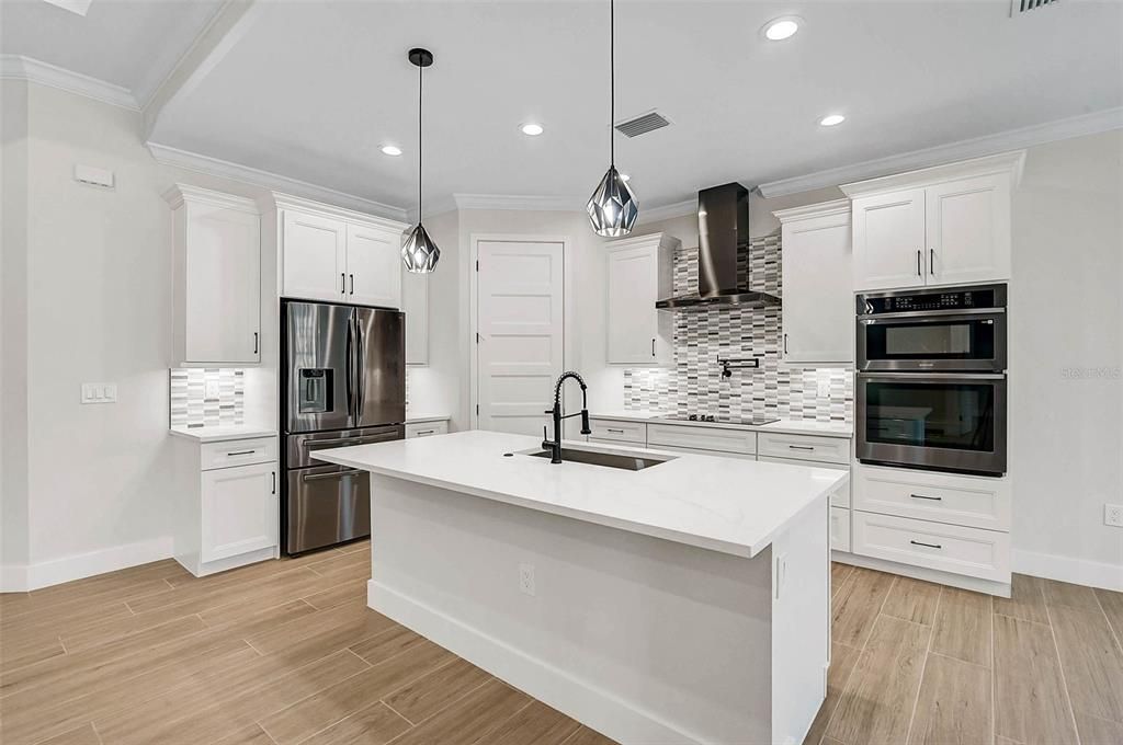 Active With Contract: $589,000 (3 beds, 2 baths, 2109 Square Feet)