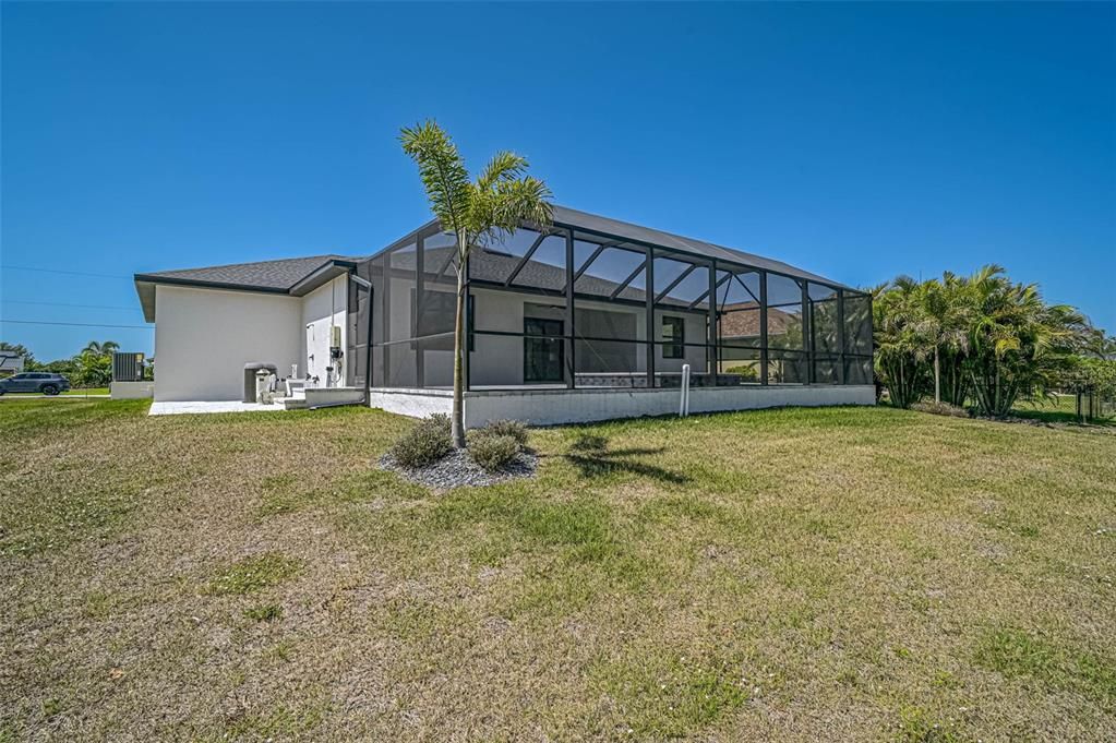 Active With Contract: $589,000 (3 beds, 2 baths, 2109 Square Feet)