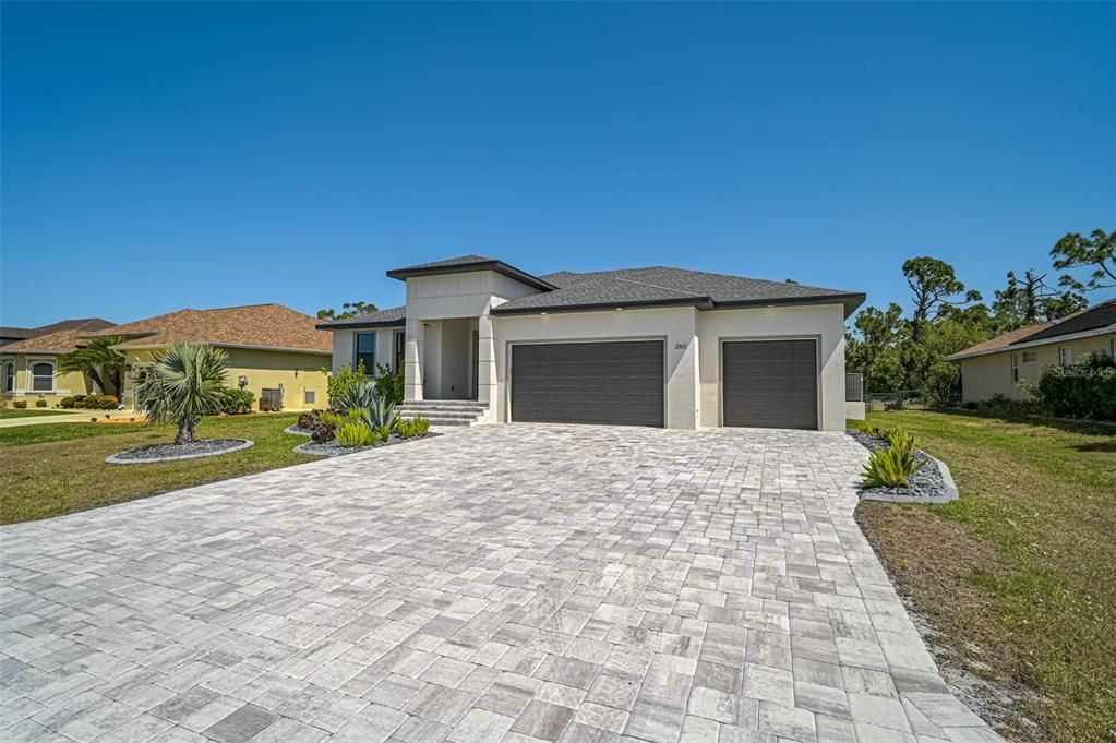 Active With Contract: $589,000 (3 beds, 2 baths, 2109 Square Feet)