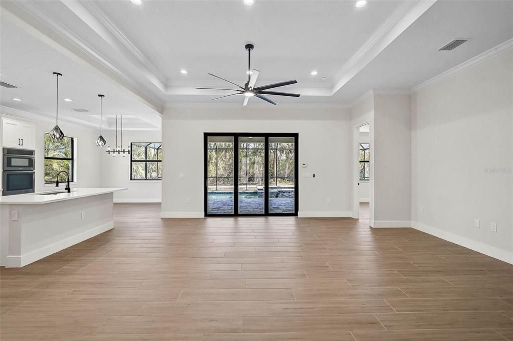 Active With Contract: $589,000 (3 beds, 2 baths, 2109 Square Feet)