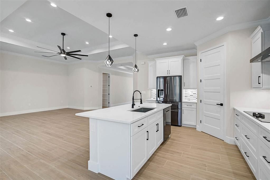 Active With Contract: $589,000 (3 beds, 2 baths, 2109 Square Feet)