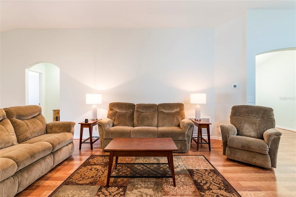 For Sale: $364,000 (4 beds, 3 baths, 2008 Square Feet)