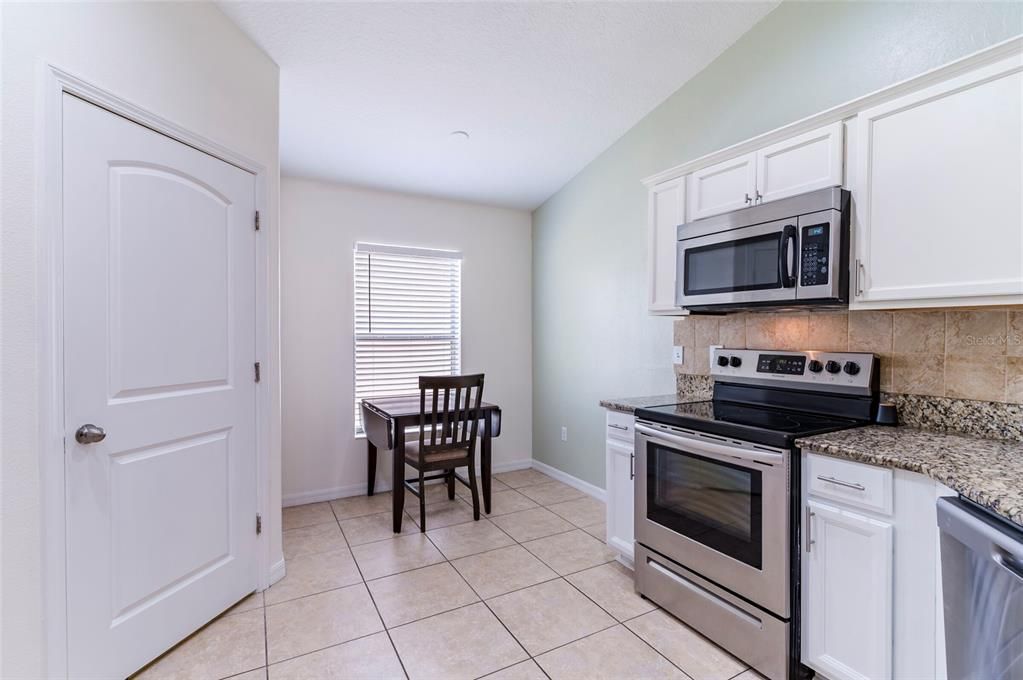 For Sale: $364,000 (4 beds, 3 baths, 2008 Square Feet)