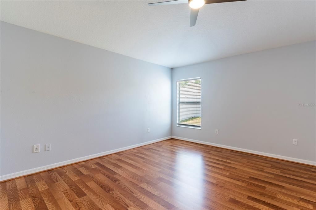 For Sale: $364,000 (4 beds, 3 baths, 2008 Square Feet)