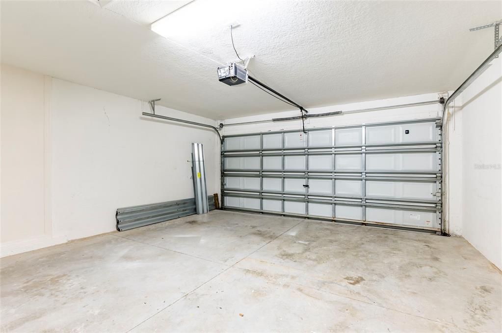 For Sale: $364,000 (4 beds, 3 baths, 2008 Square Feet)