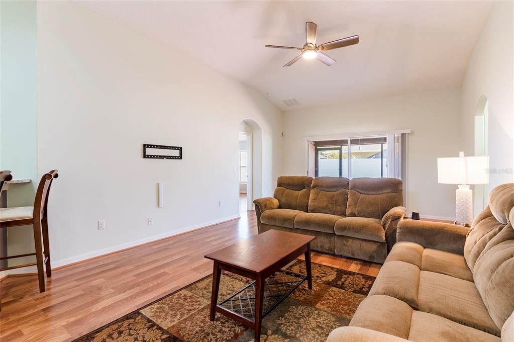 For Sale: $364,000 (4 beds, 3 baths, 2008 Square Feet)