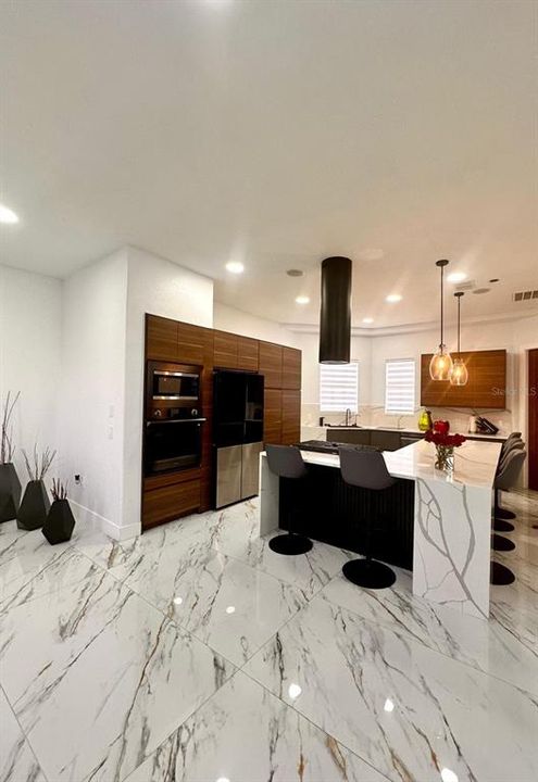 待售: $1,100,000 (5 贝兹, 4 浴室, 3845 平方英尺)