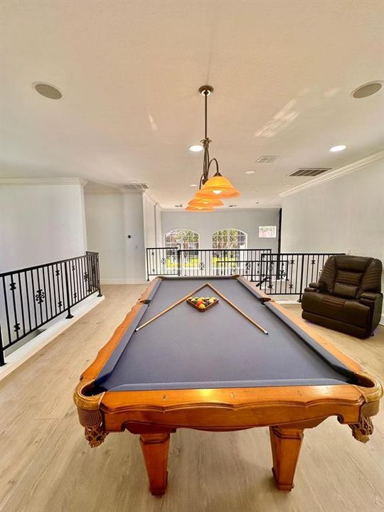 待售: $1,100,000 (5 贝兹, 4 浴室, 3845 平方英尺)