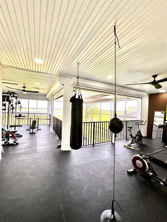 待售: $1,100,000 (5 贝兹, 4 浴室, 3845 平方英尺)