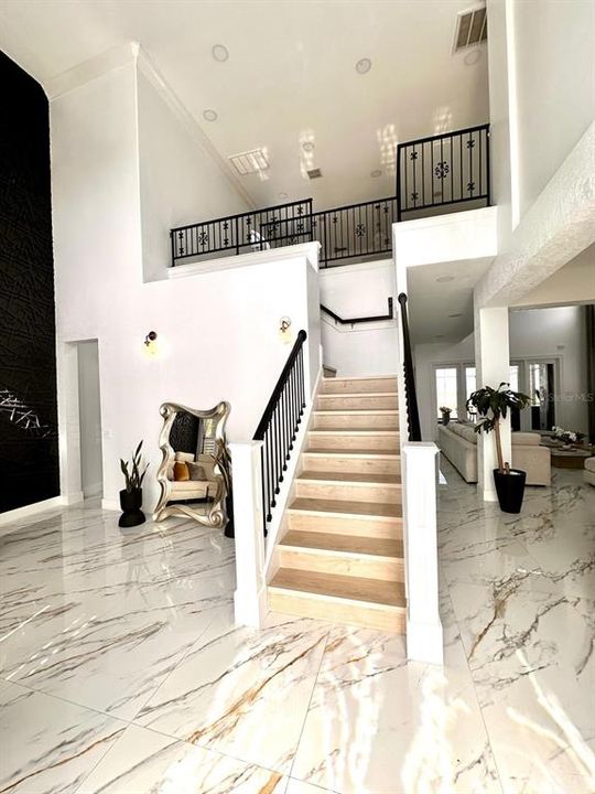 待售: $1,100,000 (5 贝兹, 4 浴室, 3845 平方英尺)