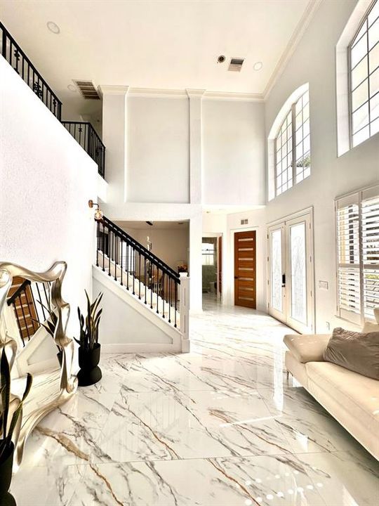 待售: $1,100,000 (5 贝兹, 4 浴室, 3845 平方英尺)