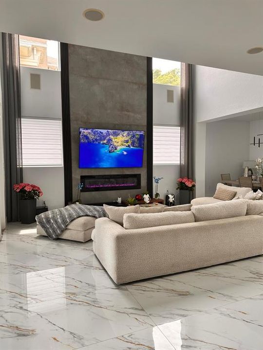 待售: $1,100,000 (5 贝兹, 4 浴室, 3845 平方英尺)