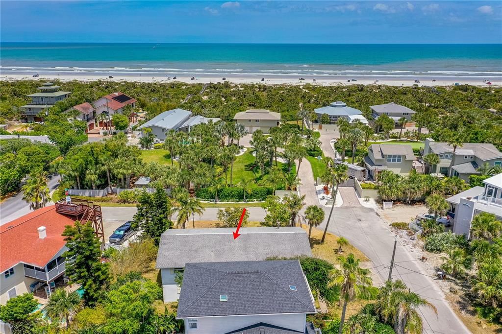 Active With Contract: $850,000 (4 beds, 2 baths, 1215 Square Feet)