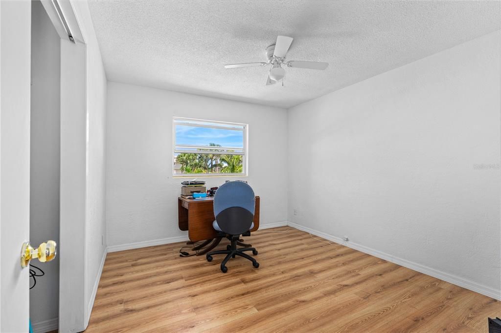 Active With Contract: $850,000 (4 beds, 2 baths, 1215 Square Feet)