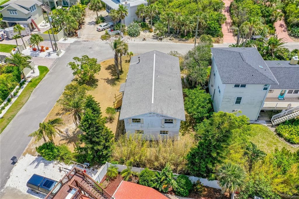 Active With Contract: $850,000 (4 beds, 2 baths, 1215 Square Feet)