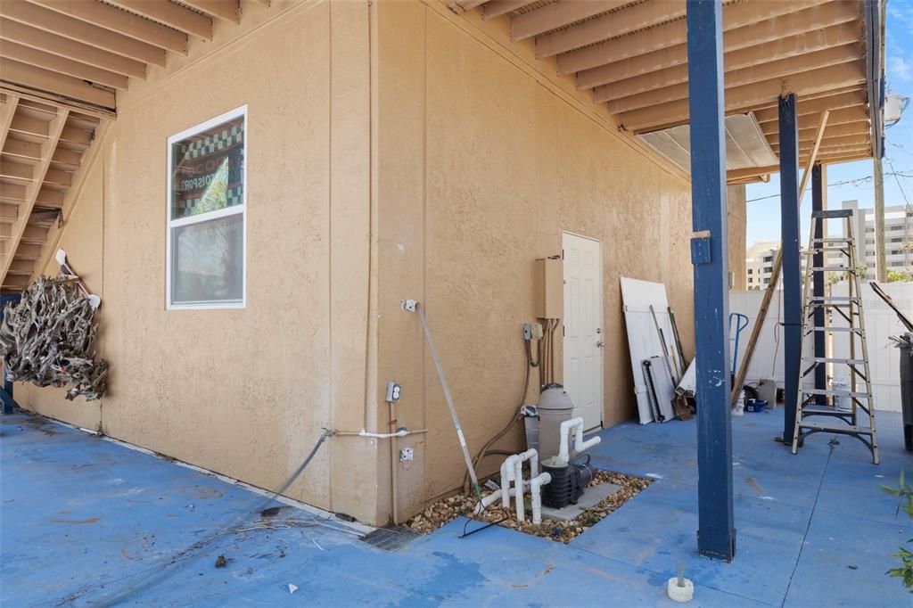 Active With Contract: $635,000 (4 beds, 2 baths, 2180 Square Feet)