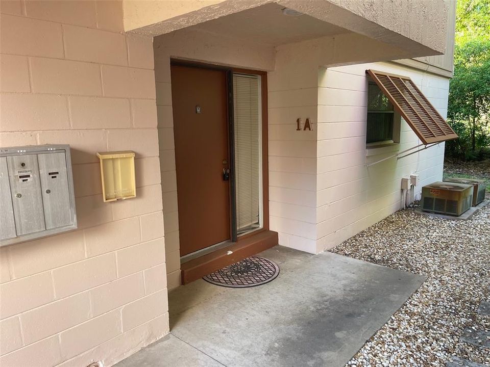 En Venta: $159,900 (2 camas, 2 baños, 897 Pies cuadrados)