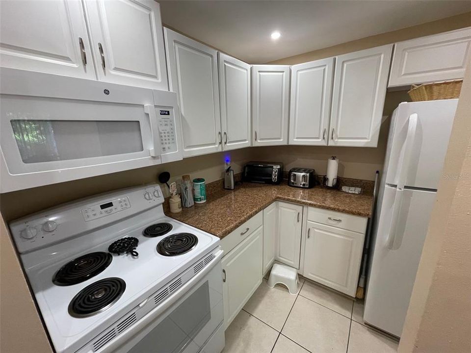 En Venta: $159,900 (2 camas, 2 baños, 897 Pies cuadrados)