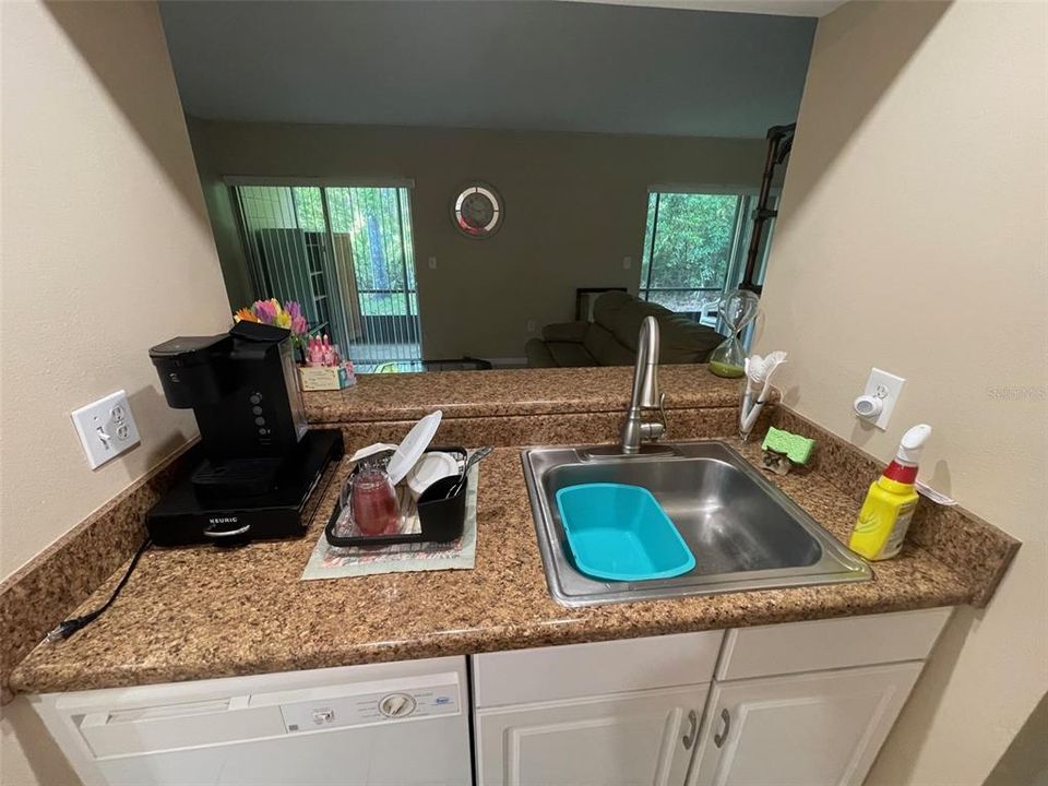 En Venta: $159,900 (2 camas, 2 baños, 897 Pies cuadrados)