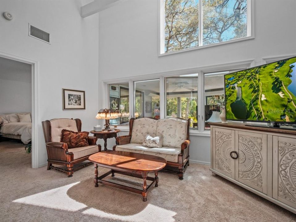 Active With Contract: $410,000 (2 beds, 2 baths, 2569 Square Feet)