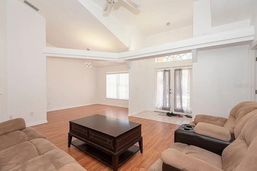 待售: $392,000 (3 贝兹, 2 浴室, 1903 平方英尺)