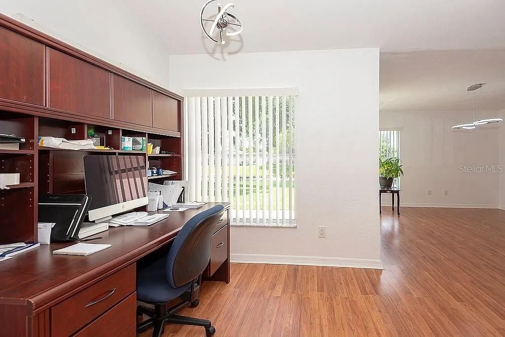 待售: $392,000 (3 贝兹, 2 浴室, 1903 平方英尺)